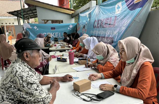 Mengapa Warga Cilacap Antre Berjam-jam untuk Cek Kesehatan Gratis di Jalan A. Yani?